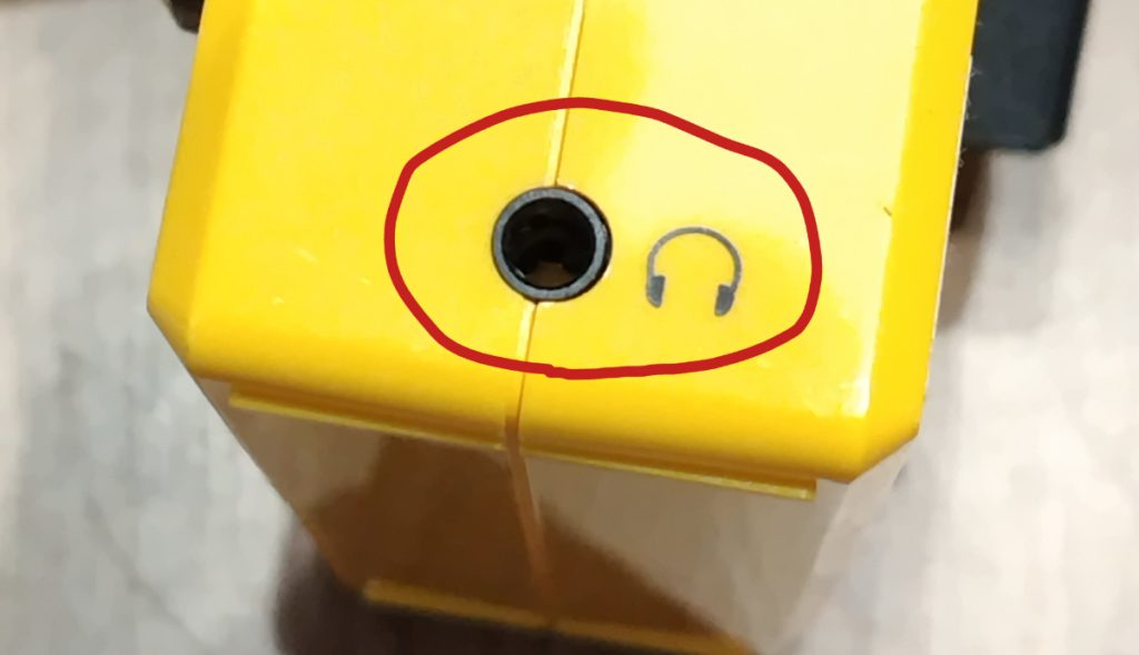 ミライスピーカー、イヤホンジャック